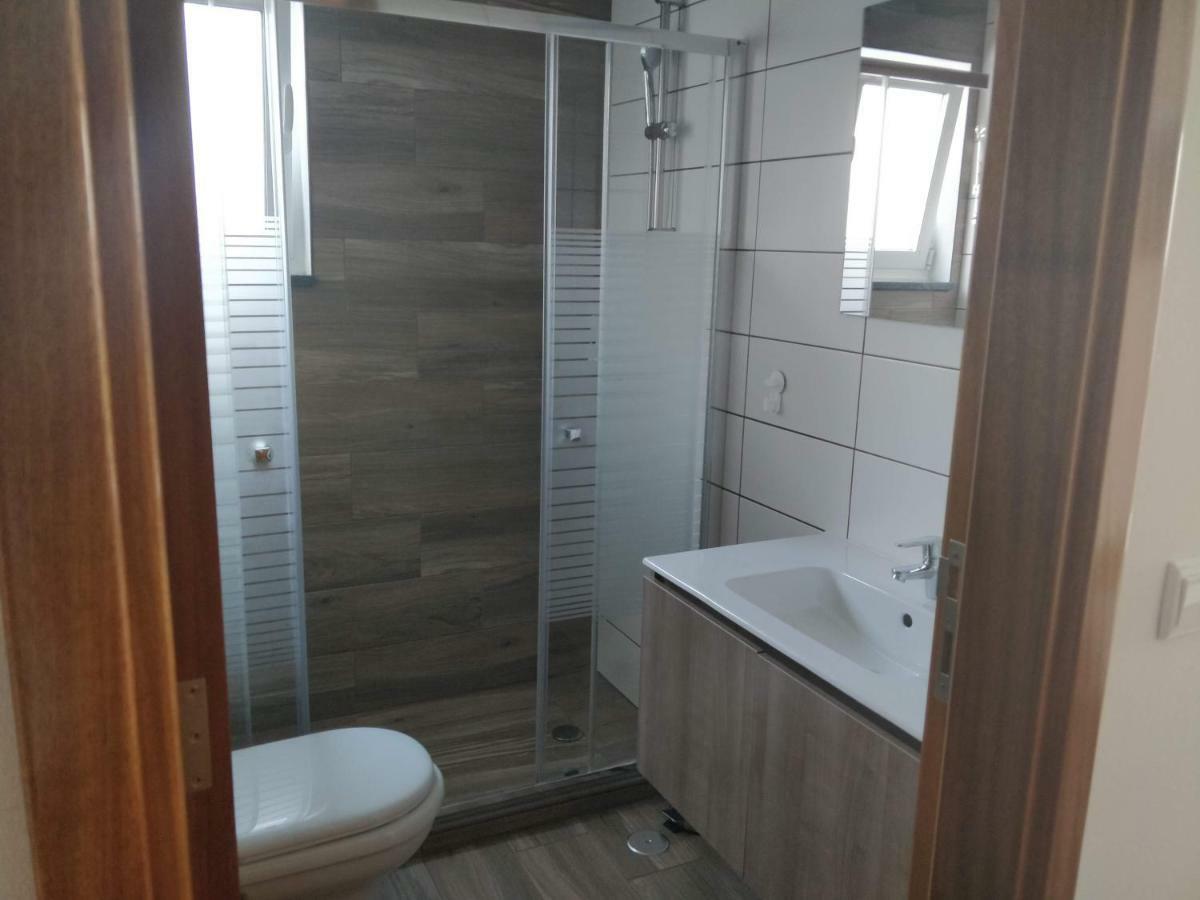 Casa D'Avo Guesthouse And Apartment Urzelina 외부 사진