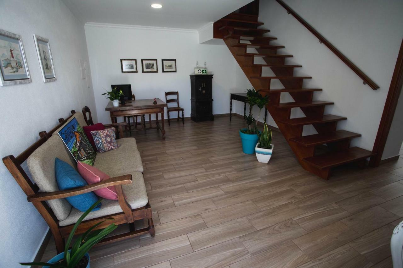 Casa D'Avo Guesthouse And Apartment Urzelina 외부 사진