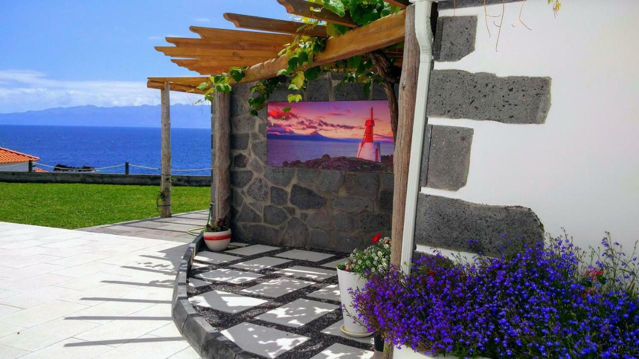 Casa D'Avo Guesthouse And Apartment Urzelina 외부 사진